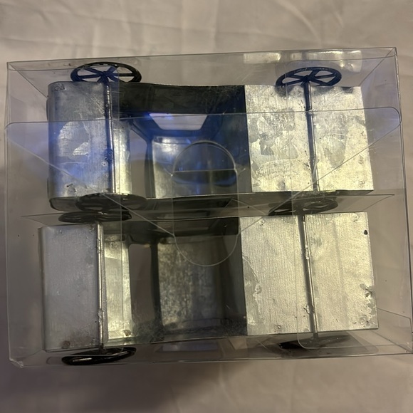 Silver Truck Carrying Christmas Tree Ornaments Boxed NWT - Picture 3 of 6